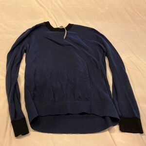 Lululemon lightweight sweater